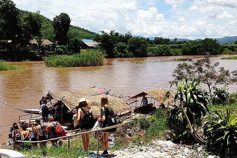 Saranya River House's Activity, Thaton, Thailand